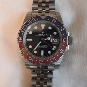 vs v3 gmt master 이미지