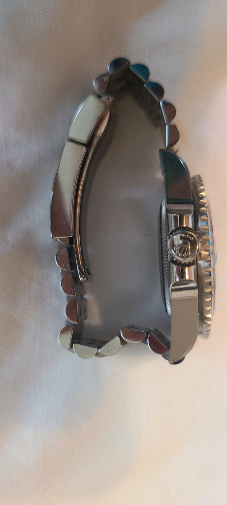 vs v3 gmt master 이미지