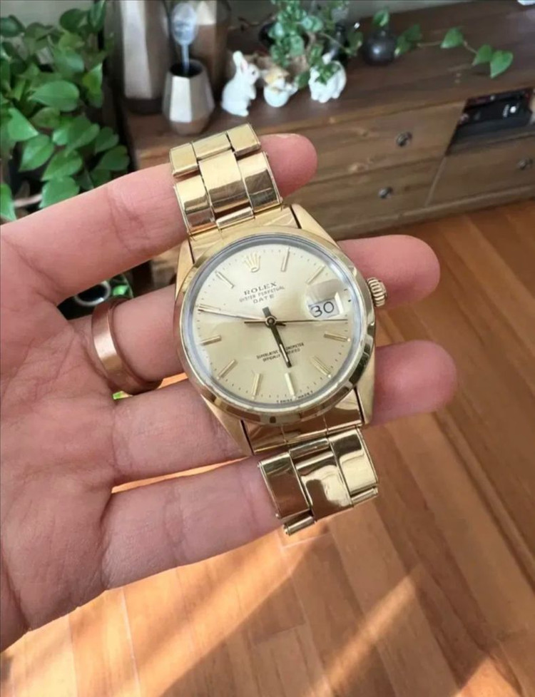 롤렉스 15505 34mm 오이스터 데이트 14k 캡골드 골드쉘 이미지