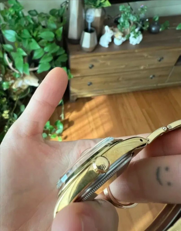 롤렉스 15505 34mm 오이스터 데이트 14k 캡골드 골드쉘 이미지