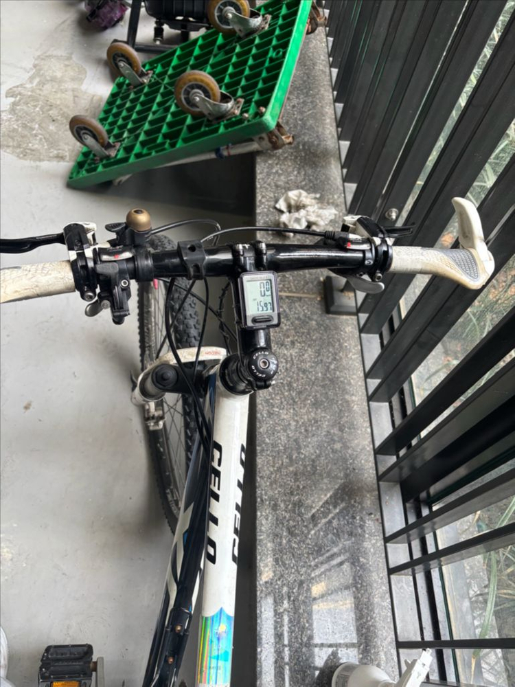 첼로 mtb 자전거 이미지