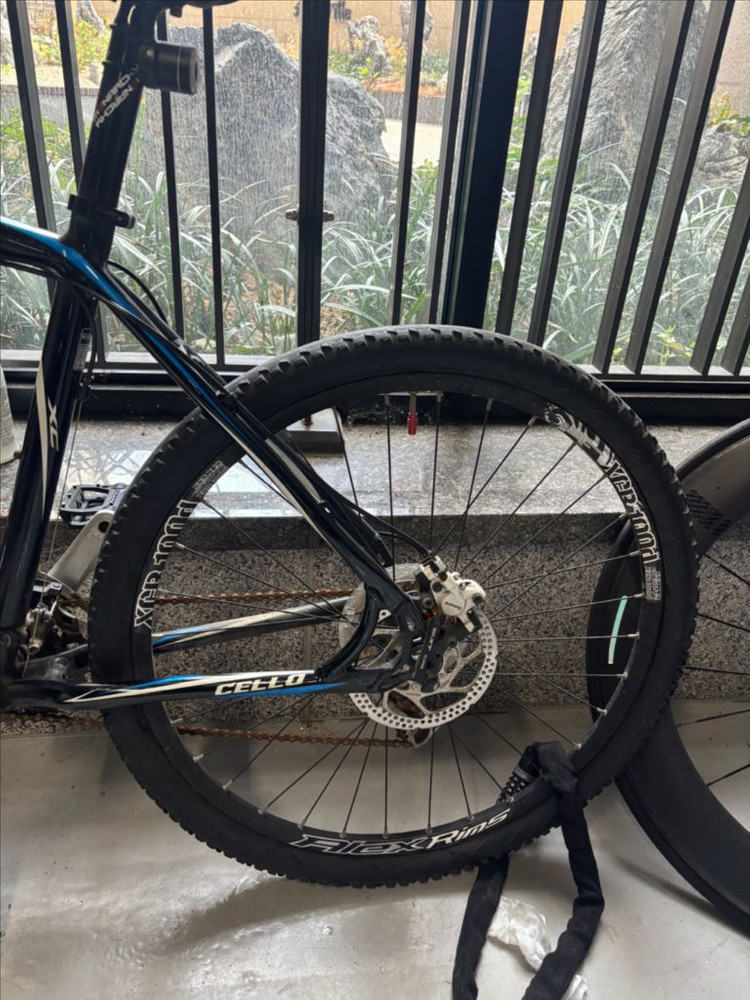 첼로 mtb 자전거 이미지