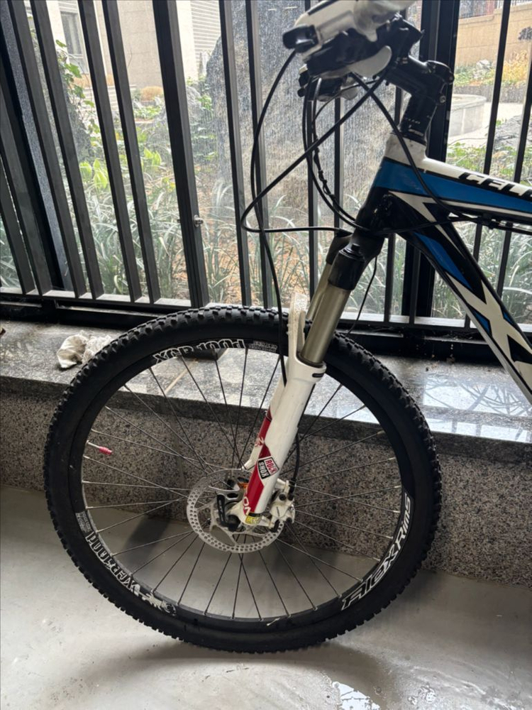 첼로 mtb 자전거 이미지