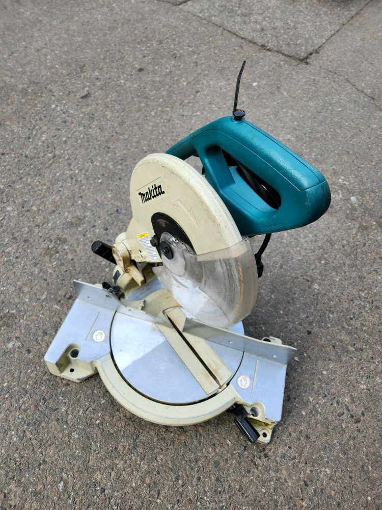 일제 마끼다 45도 각도절단기 10인치 이미지