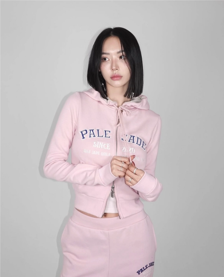 (새상품) 페일제이드 2024 레트로 패치 후드집업 핑크 이미지