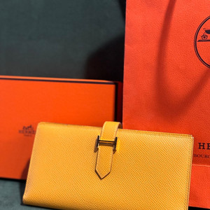 정품 에르메스 베안 장지갑 존엠브레 금장 이미지