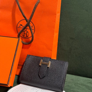 정품 에르메스 베안 카드지갑 새상품 블랙 금장 이미지