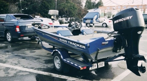 배스낚시보트 트래커 보트 프로팀 175 TX 이미지
