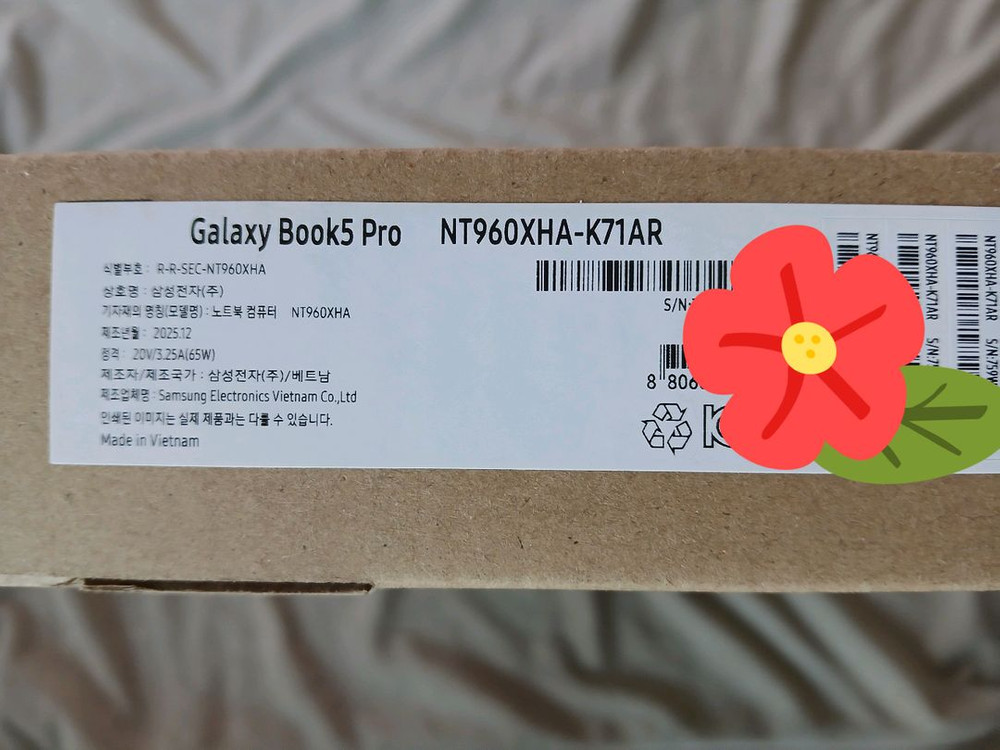 갤럭시북5 프로 NT960XHA-K71AR 램32GB SSD1TB 이미지
