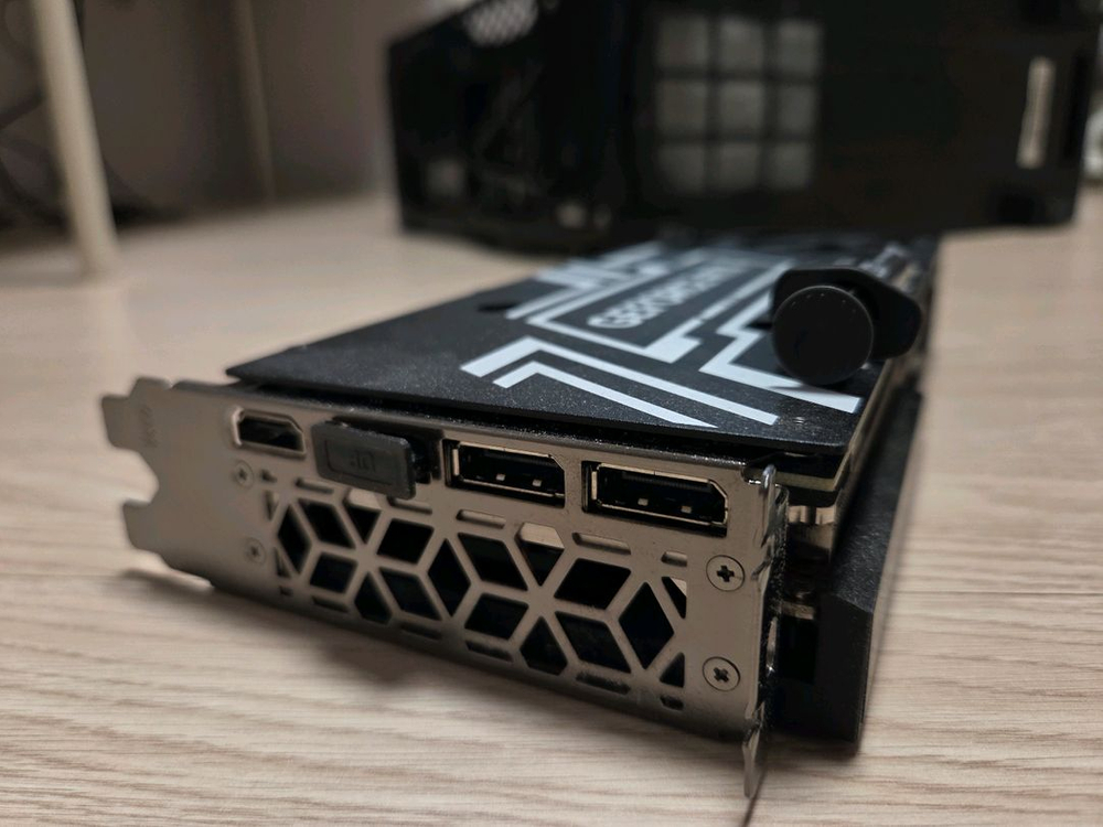 갤럭시 GALAX 지포스 RTX 4060 Ti OC V2 D6 8GB 이미지