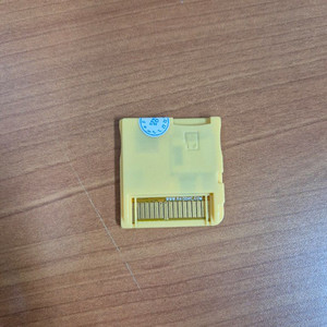 닌텐도 DS 칩 R4 이미지