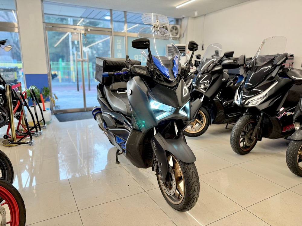 배달세팅완)24년식 xmax300 40,XXXkm 판매합니다:) 이미지