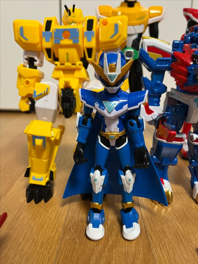 미니특공대 애니멀트론 라이온, 크로커, 맥스피규어 및 벨트 가면 일괄 판매합니다.(특공 트라이가, 죠스캅 서비스) 이미지