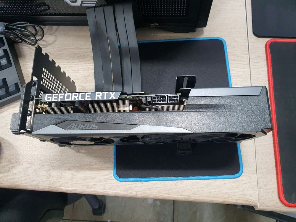 어로스엘리트 12기가 3060 그래픽카드 이미지