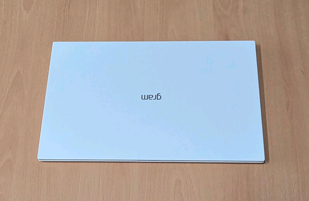 [단순개봉]LG그램15인치 15Z90T 울트라5(S2)16GB/256GB 노트북판매합니다 이미지