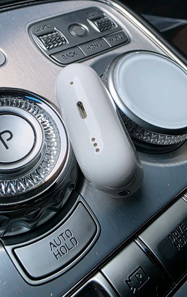 에어팟프로2세대 8핀 본체S급 이미지