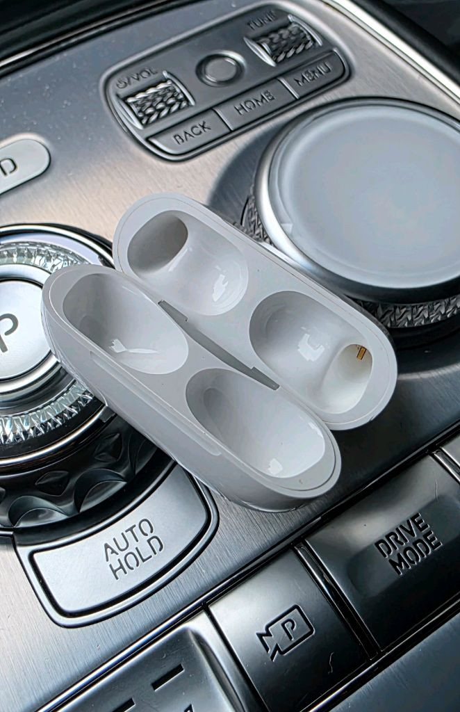 에어팟프로2세대 8핀 본체S급 이미지