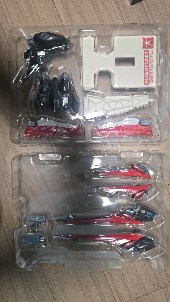 메탈빌드 레드프레임+플라이트유닛+택티컬암즈 판매합니딘 이미지