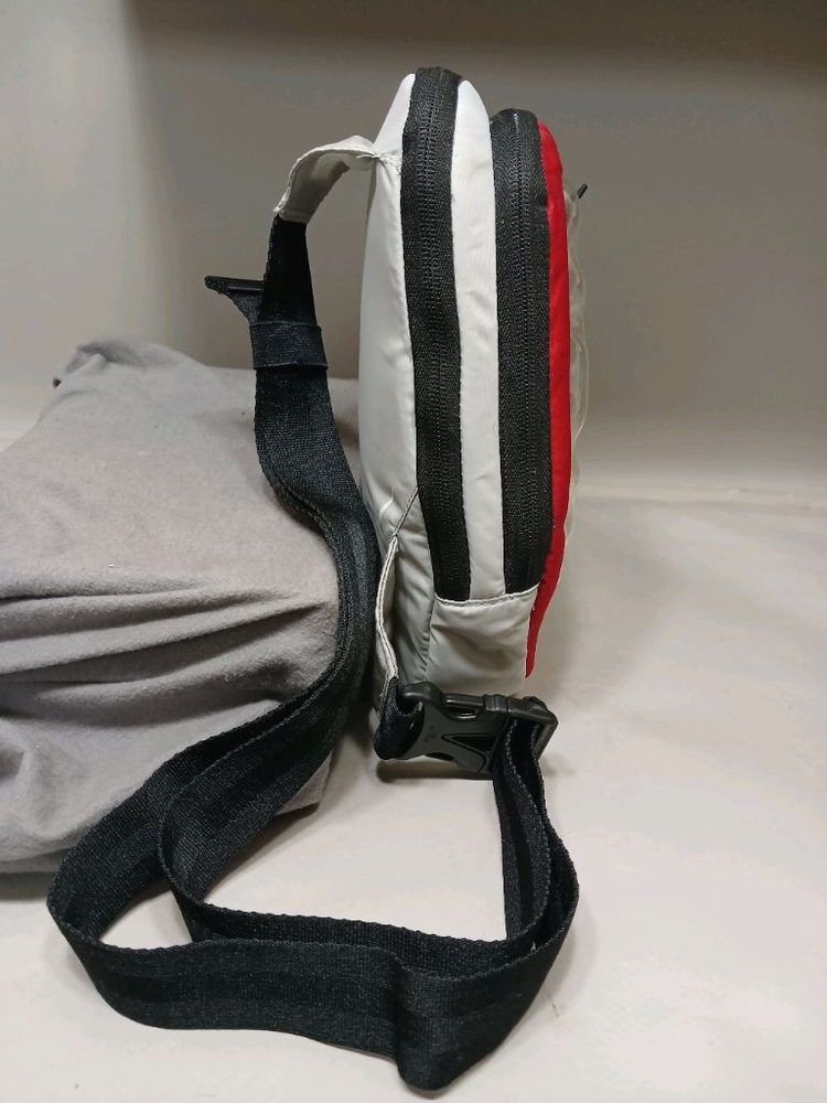 나이키 에어맥스 크로스바디(슬링)백 이미지