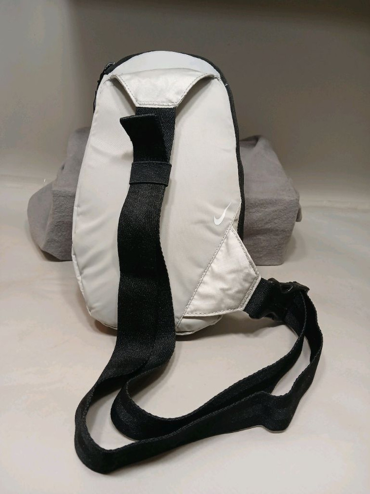 나이키 에어맥스 크로스바디(슬링)백 이미지