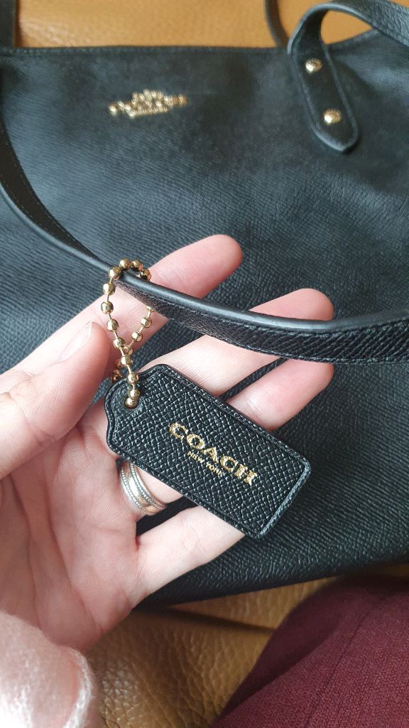 코치 블랙 레더 숄더백 토트백 쇼퍼백 이미지