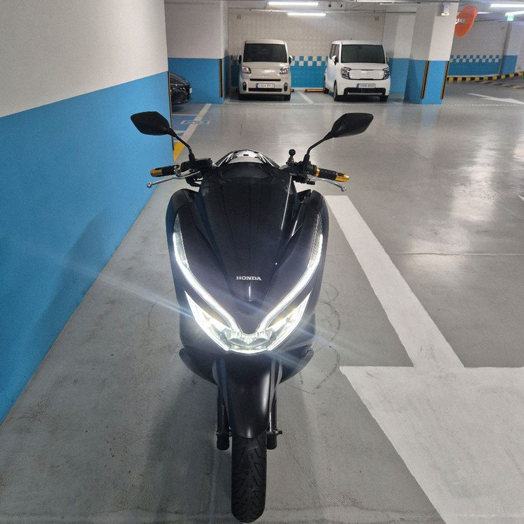 Pcx125 구동계올수리 블랙스쿠터 차량 팝니다 이미지