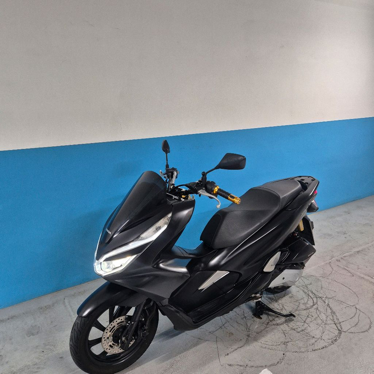 Pcx125 구동계올수리 블랙스쿠터 차량 팝니다 이미지