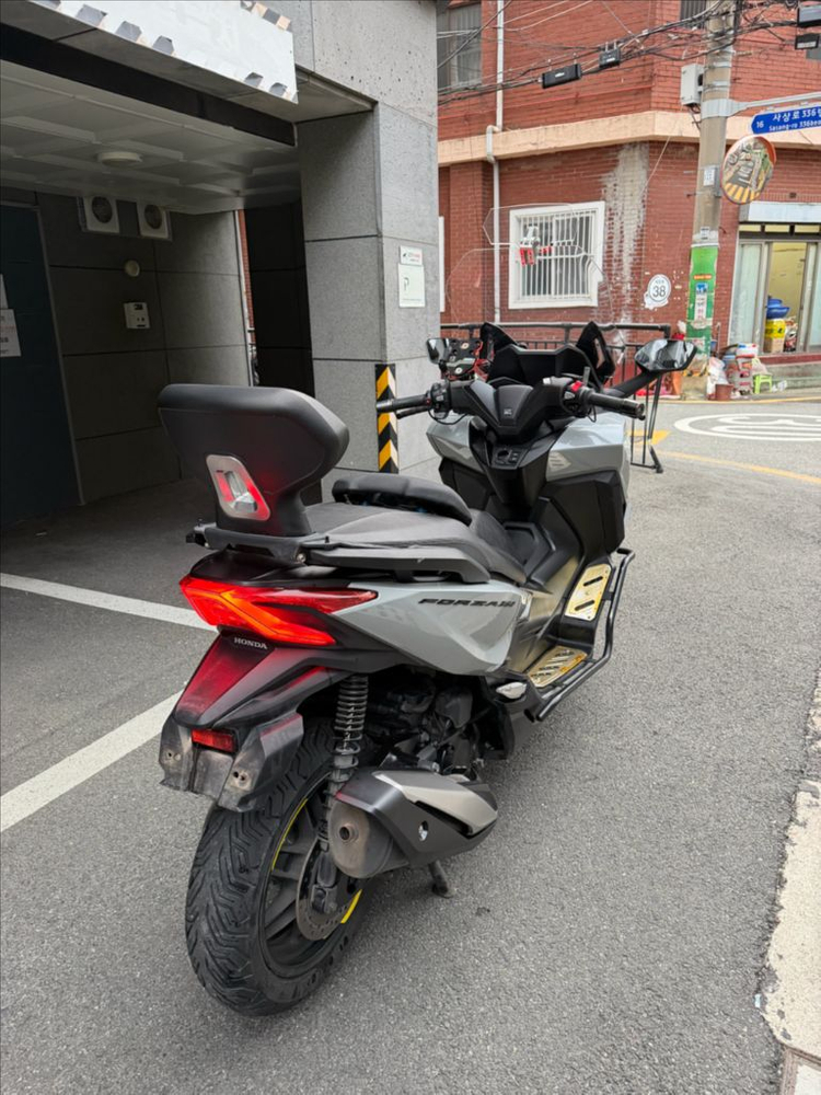 신형 페리 포르자350 깔끔한 차량 판매합니다 이미지