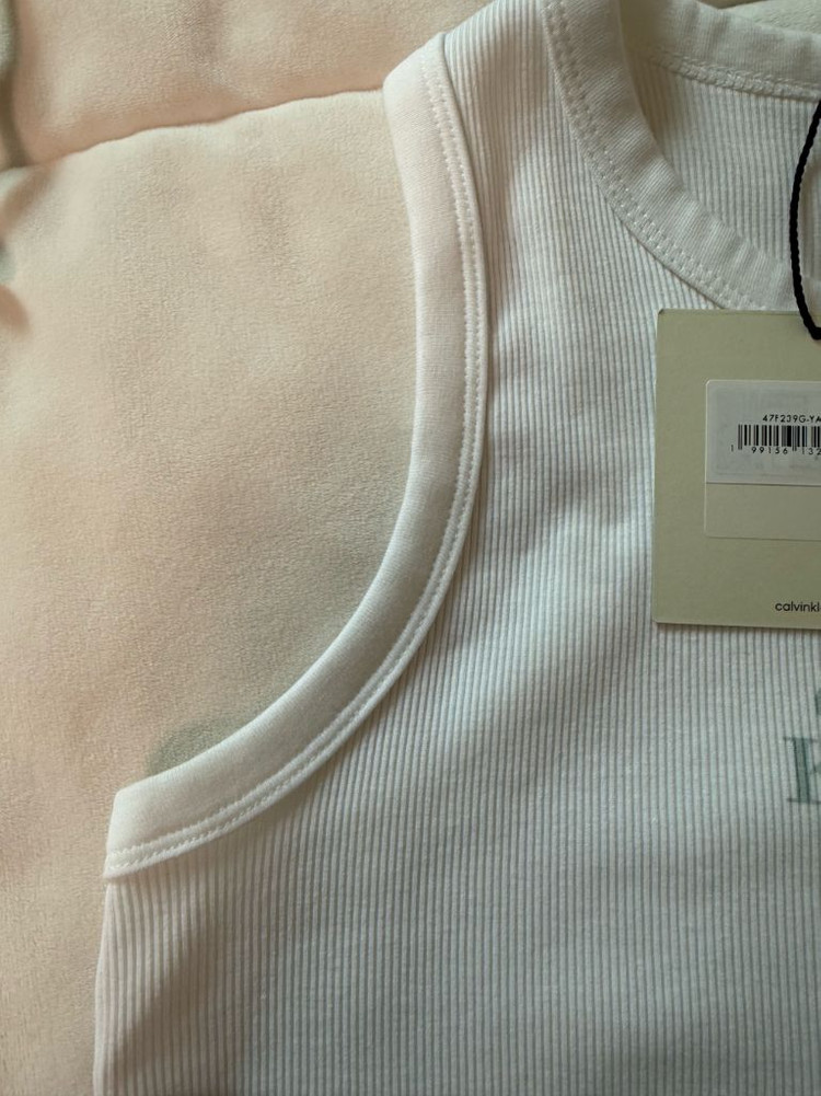 켈빈클라인 반팔티xs.새상품 이미지