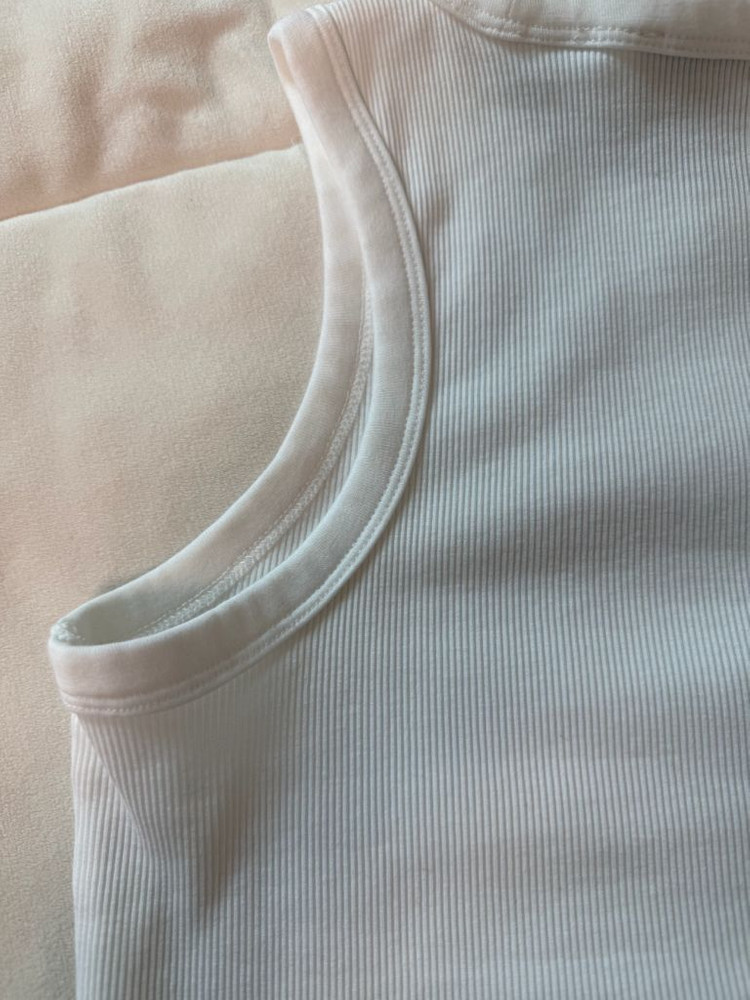 켈빈클라인 반팔티xs.새상품 이미지