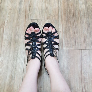 세라 하이힐 이미지