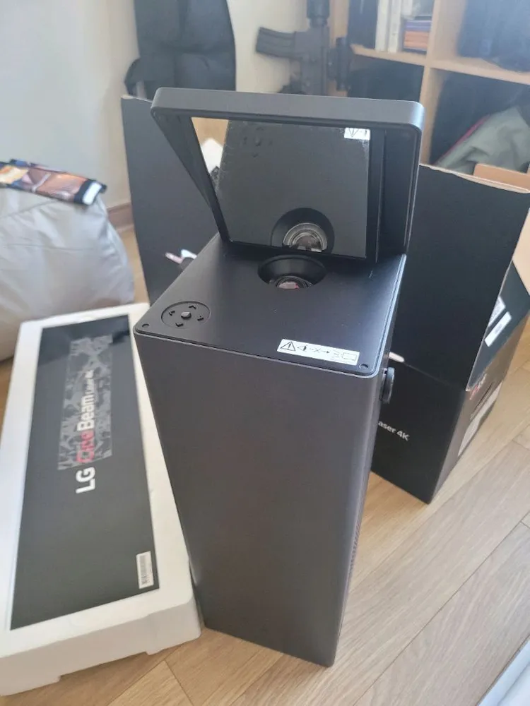 LG씨네빔 HU80KA 팝니다 이미지