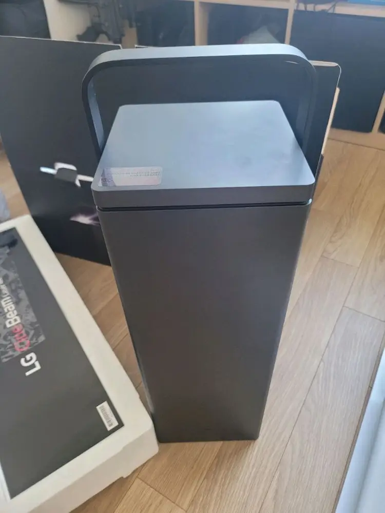 LG씨네빔 HU80KA 팝니다 이미지