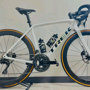트렉 에몬다 sl5 로드 카본 자전거 이미지