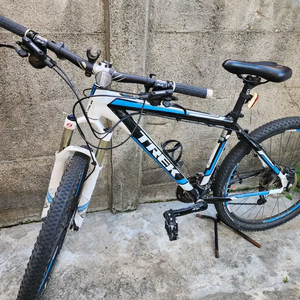 트렉 trek 7600 이미지