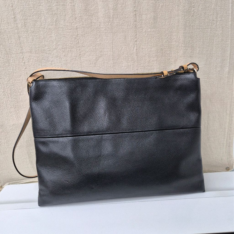 코치 블랙가죽 숄더크로스백 클러치백 남여공용 이미지