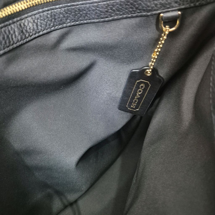 코치 블랙가죽 숄더크로스백 클러치백 남여공용 이미지