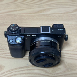 소니 nex-6 미러리스 카메라 판매합니다.