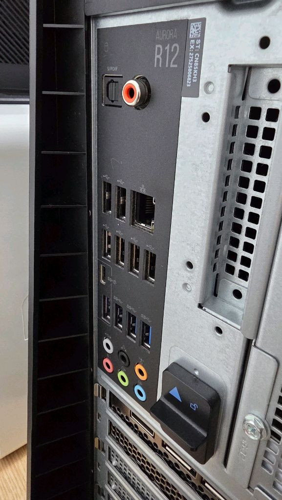 델 dell 에일리언웨어 R12 (i7-11700kf/ddr4 32gb/rtx3080ti) 이미지