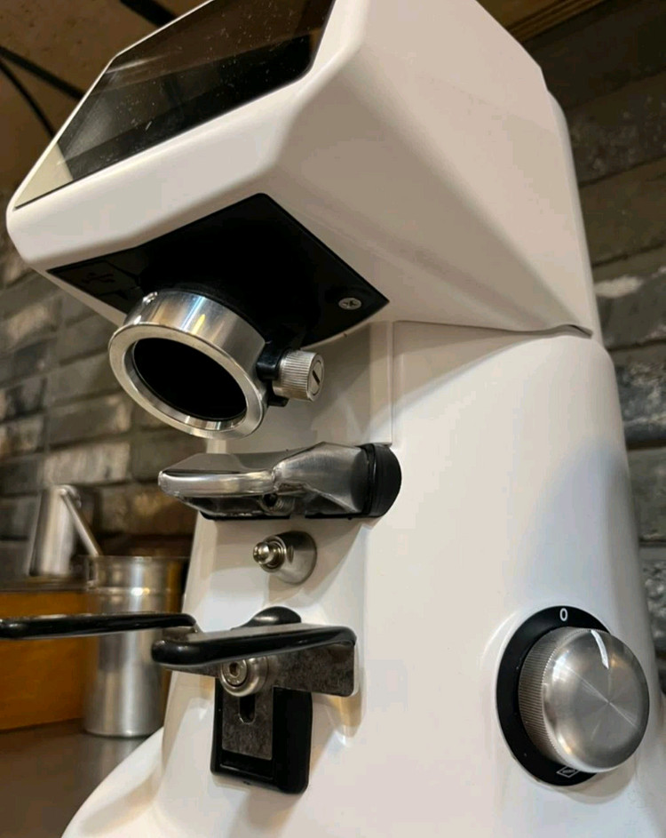 피오렌자또 F64E 커피 그라인더 화이트 이미지