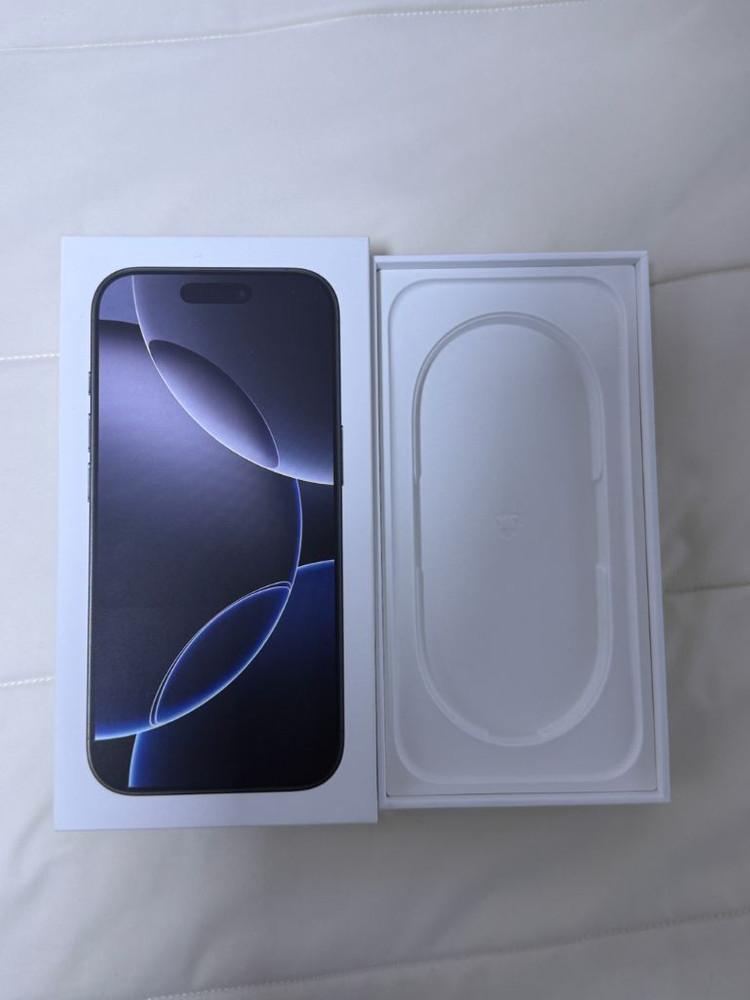 아이폰 16프로 블랙 256기가 판매합니다. 이미지