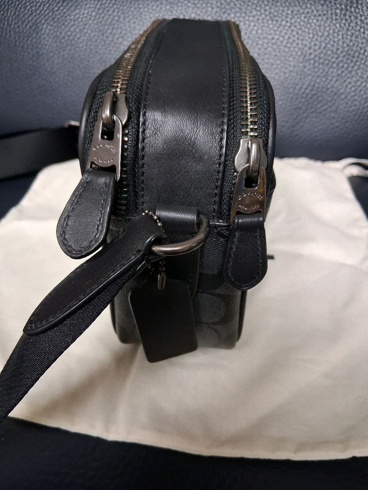 코치 남성 시그니처 캔버스 그레이엄 크로스백 이미지