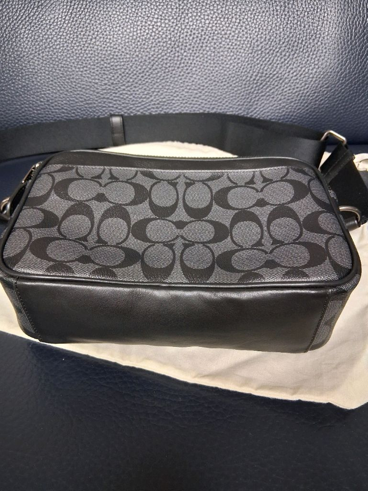 코치 남성 시그니처 캔버스 그레이엄 크로스백 이미지