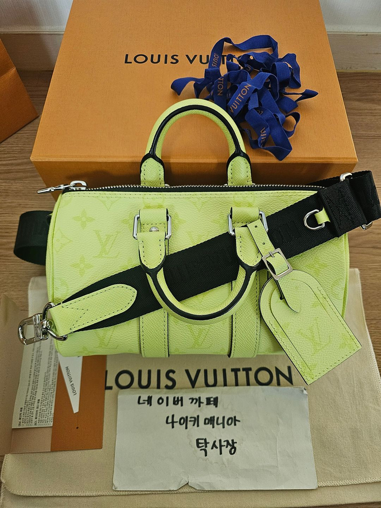 루이비통 타이가 키폴25 반둘리에 레몬형광 신형 26ss 이미지