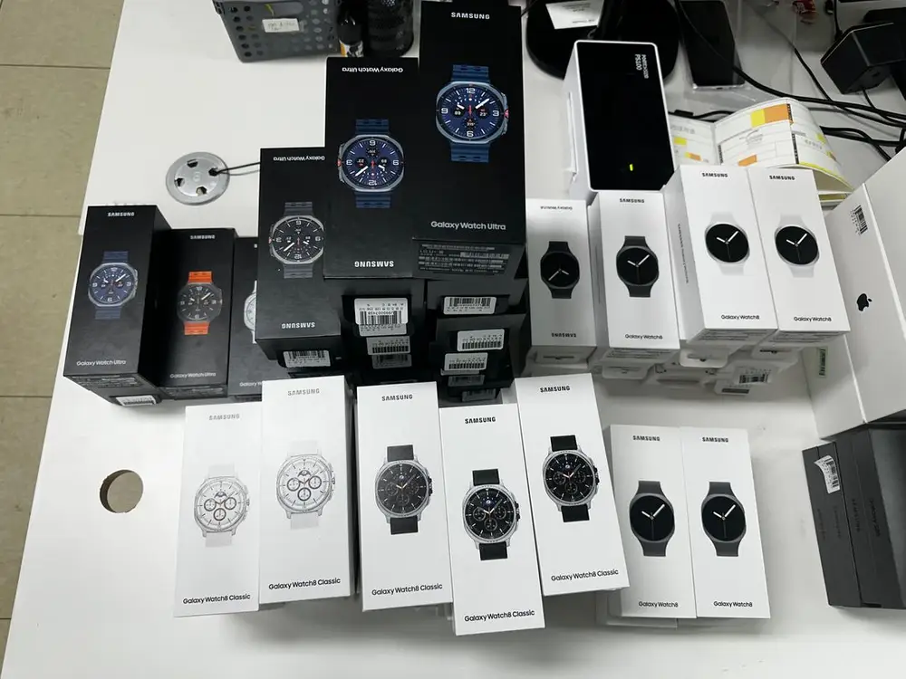 갤럭시워치8(40mm44mm그라,실버) 갤럭시워치클래식8(화이트블랙) 갤럭시워치 울트티타늄실버,그레이,블루,화이트 - 안심되는 중고거래