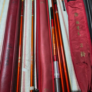 최고급 빼기식 중층내림 낚시대 비경천 12.15척 받침대 이미지