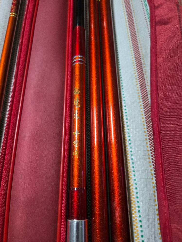 최고급 빼기식 중층내림 낚시대 비경천 12.15척 받침대 이미지