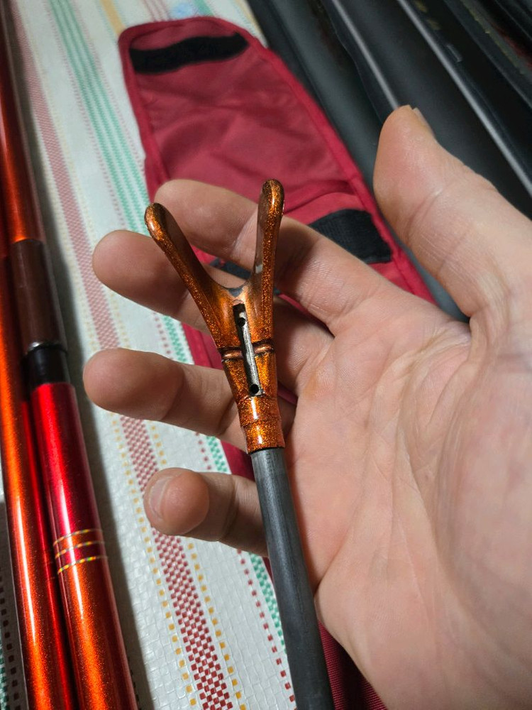 최고급 빼기식 중층내림 낚시대 비경천 12.15척 받침대 이미지