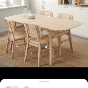 이케아 복슬뢰브 식탁 이미지