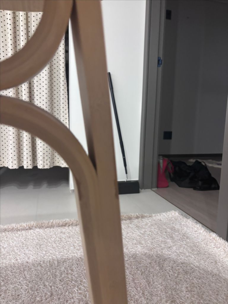 이케아 복슬뢰브 식탁 이미지